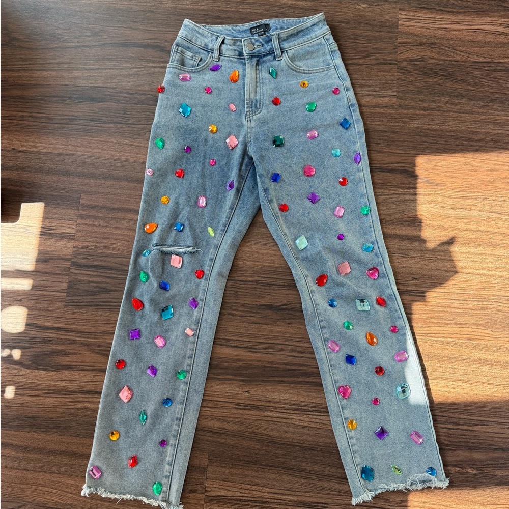 Dressed in LALA hot & delicious jeans with colorful embellishments